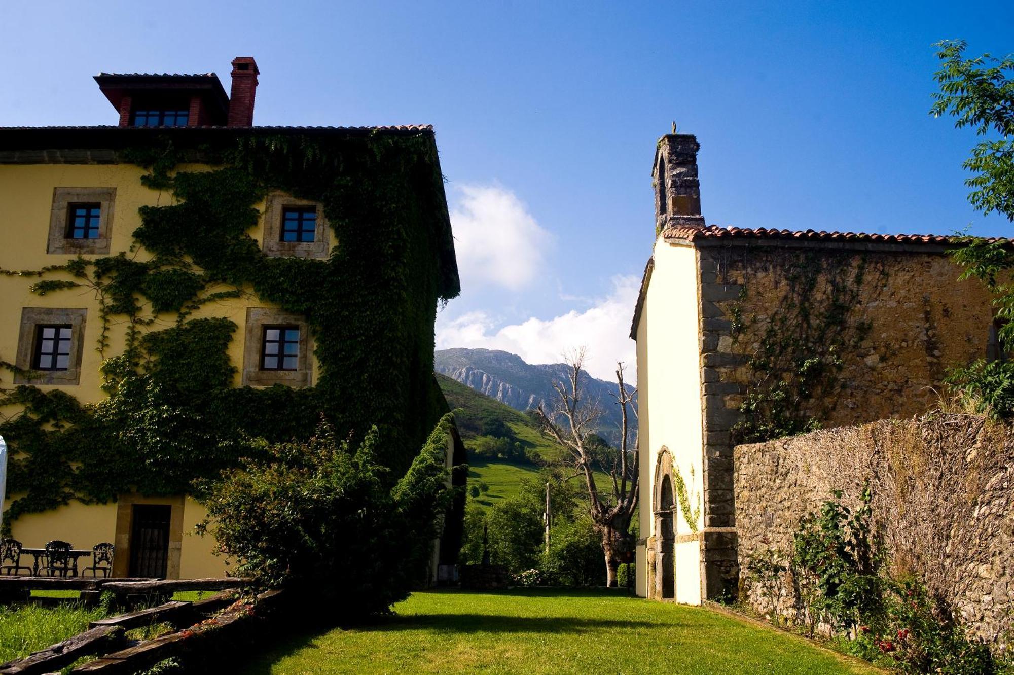 Palacio de Cutre La Goleta (Asturias) Exterior foto
